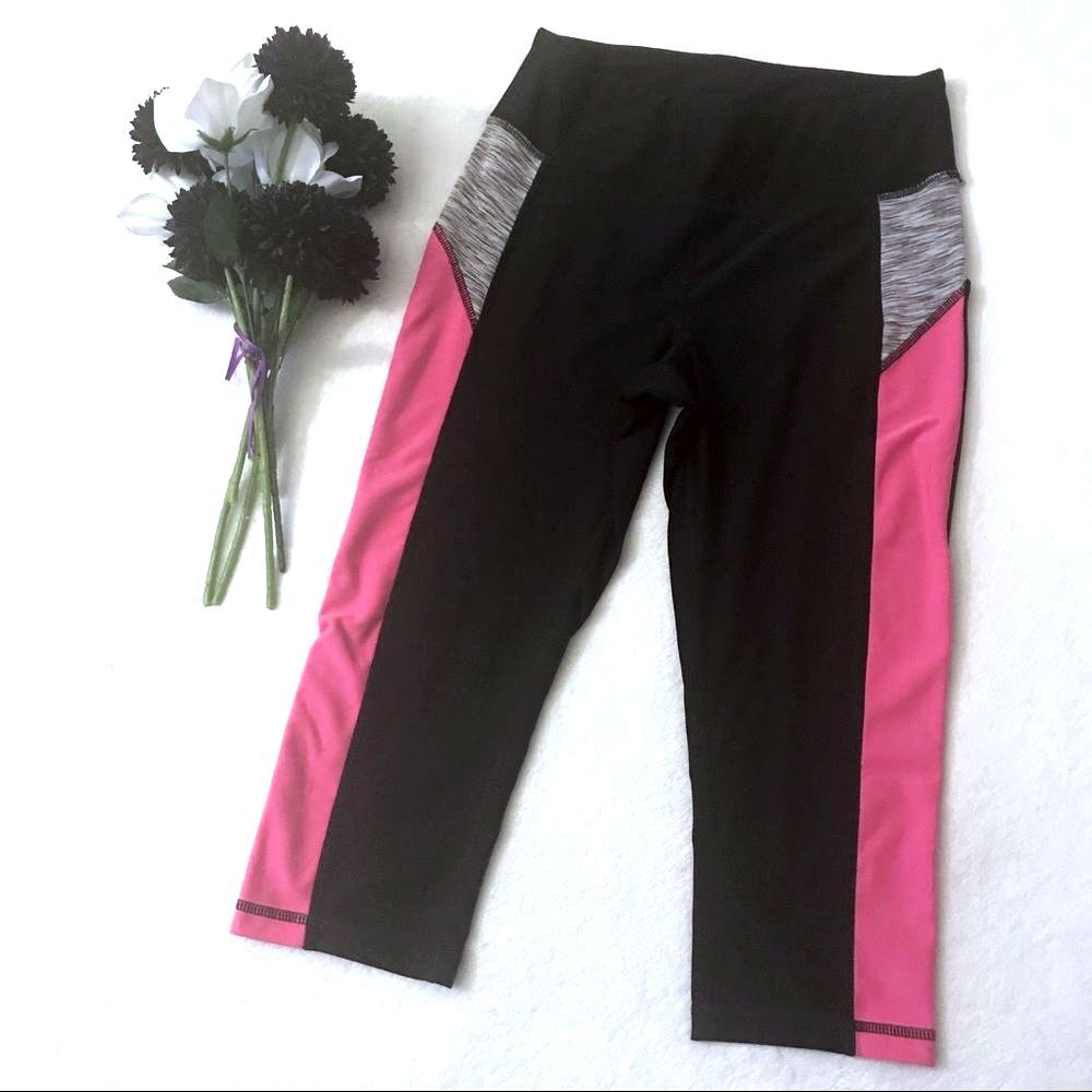 RBX Crop Leggings Size Small Black Pink Gray